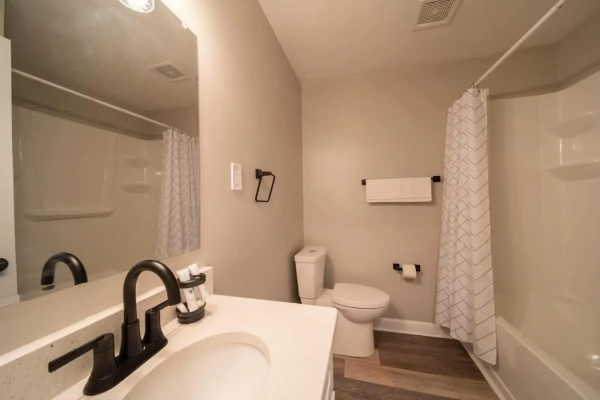 Ov Mosaic - Current Suite North Camellia Acres