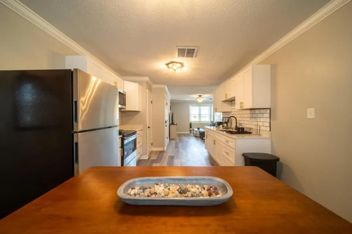 Apartment Ov Mosaic - Current Suite North Camellia Acres